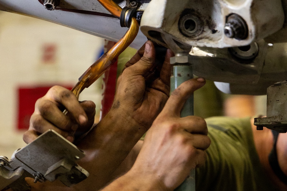 22nd MEU(SOC) | U.S. Marines Conduct Maintenance on a MV-22B Osprey Engine