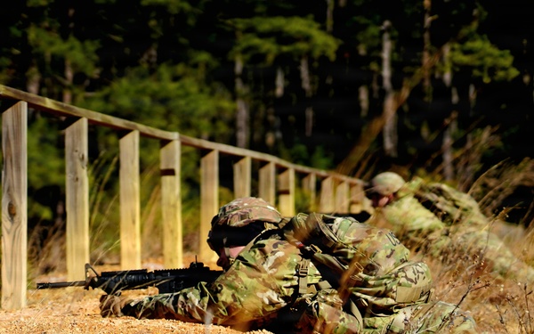 U.S. Army Soldier Conduct Security Halt During Training Event