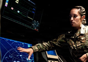 Luke, Holloman Demonstrate Global Fighter Operations During Community Leader Visit
