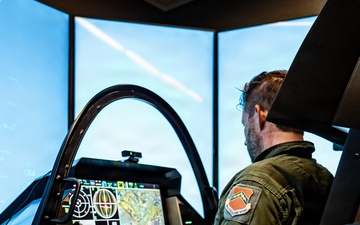 Luke, Holloman Demonstrate Global Fighter Operations During Community Leader Visit