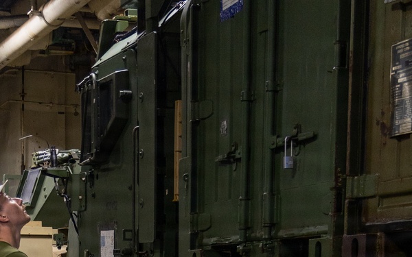 22nd MEU(SOC) | 22nd MEU (SOC) Conducts LCAC and Flight Operations aboard the USS Iwo Jima