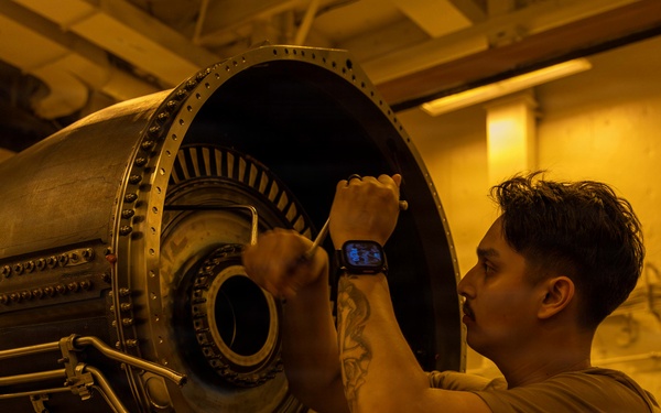 Abraham Lincoln conducts routine operations