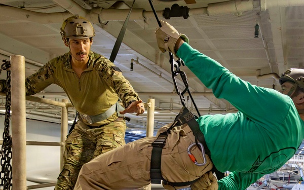 Abraham Lincoln conducts a fast rope training evolution