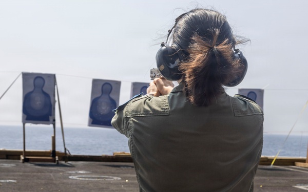 Abraham Lincoln conducts live-fire exercise