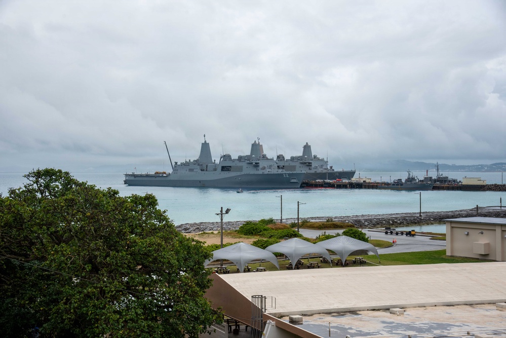 Tripoli Expiditionary Strike Group visits White Beach