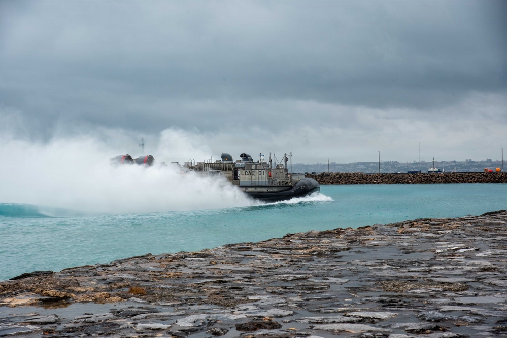 Tripoli Expiditionary Strike Group visits White Beach