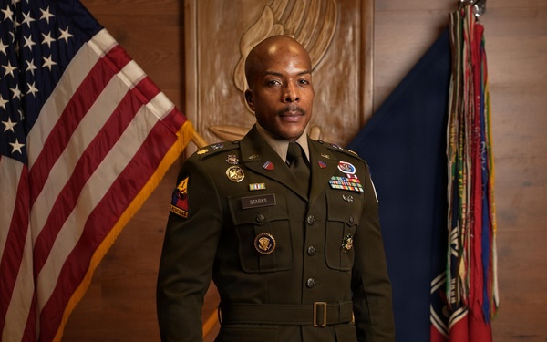 Army officer uses White House experience to mentor America’s future leaders