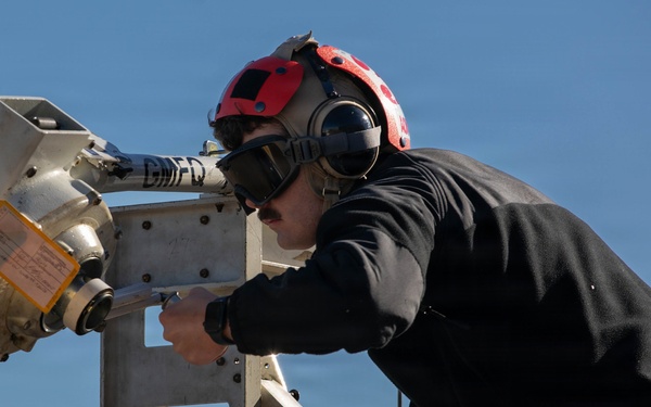 Strike Fighter Squadron (VFA) 34 Prepares for a Training Exercise