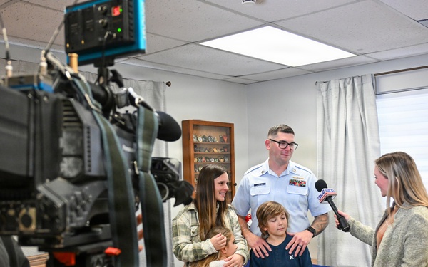 USO Family Focus event recognizes Coast Guard family in Jacksonville