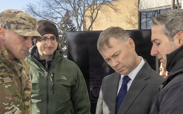 Pa. Guard Soldiers conduct UAS demo for senior Army official