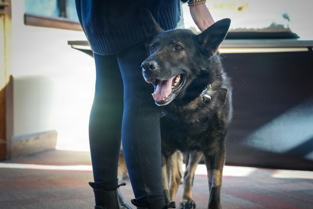 Retirement Ceremony for MWD Nick