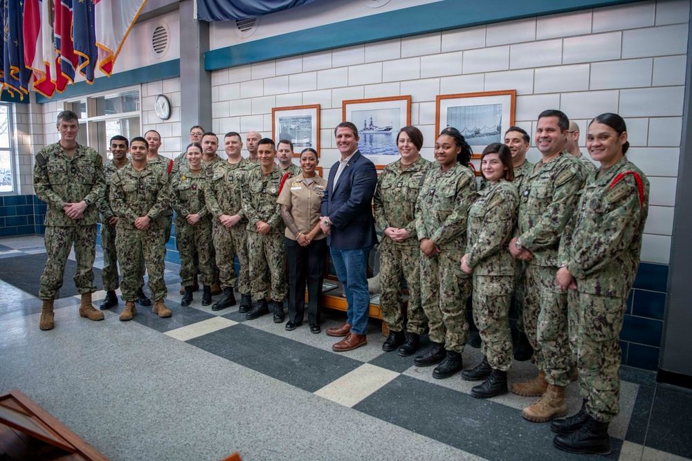 Honorable Derrick Anderson Visits Recruit Training Command