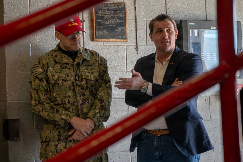 Honorable Derrick Anderson Visits Recruit Training Command