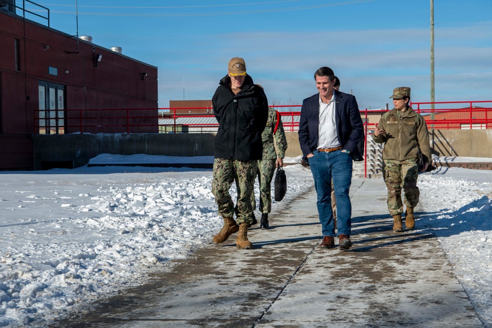 Honorable Derrick Anderson Visits Recruit Training Command