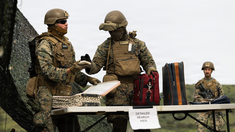 CLB-13 Marines conduct ECC training