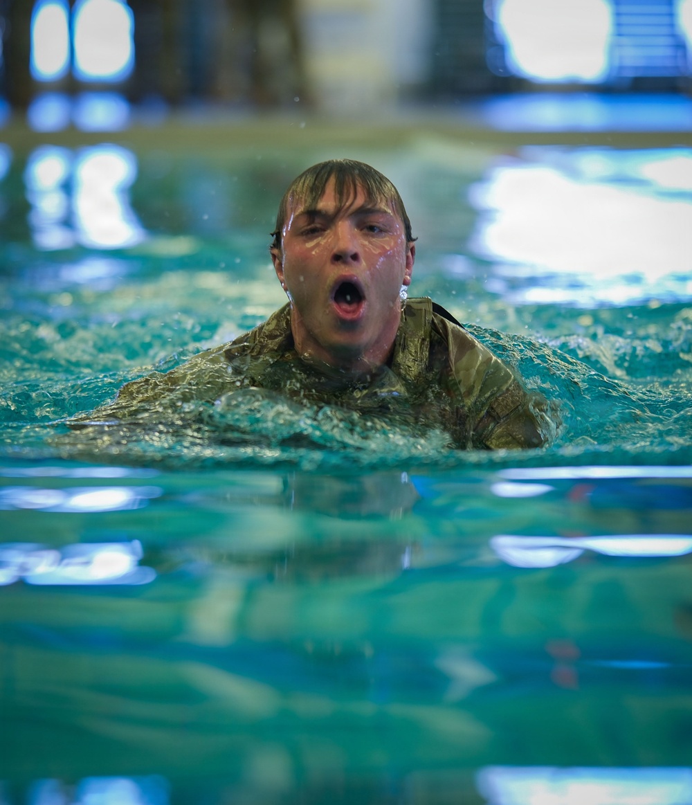 10th Mountain Division D-Series: 25m Relay Race