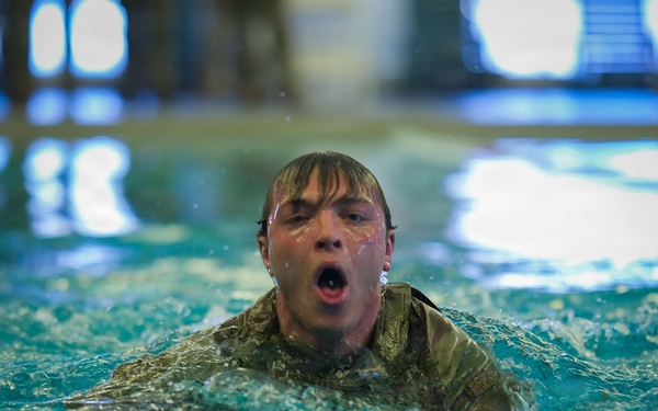 10th Mountain Division D-Series: 25m Relay Race