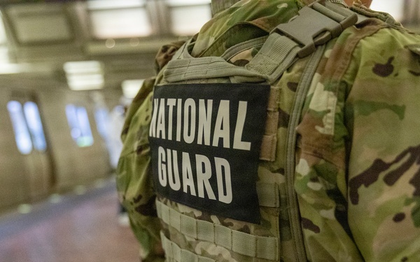 Brig. Gen. Blanchard Visits Soldiers in Patrolling in DC