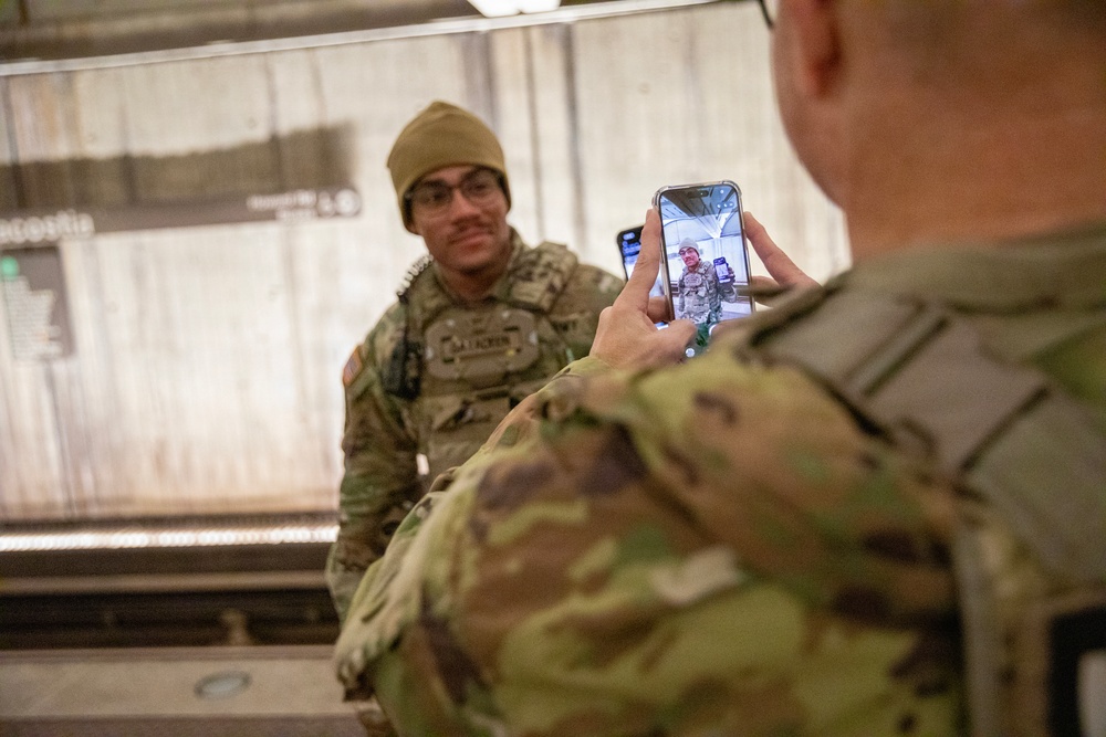 Brig. Gen. Blanchard Visits Soldiers in Patrolling in DC