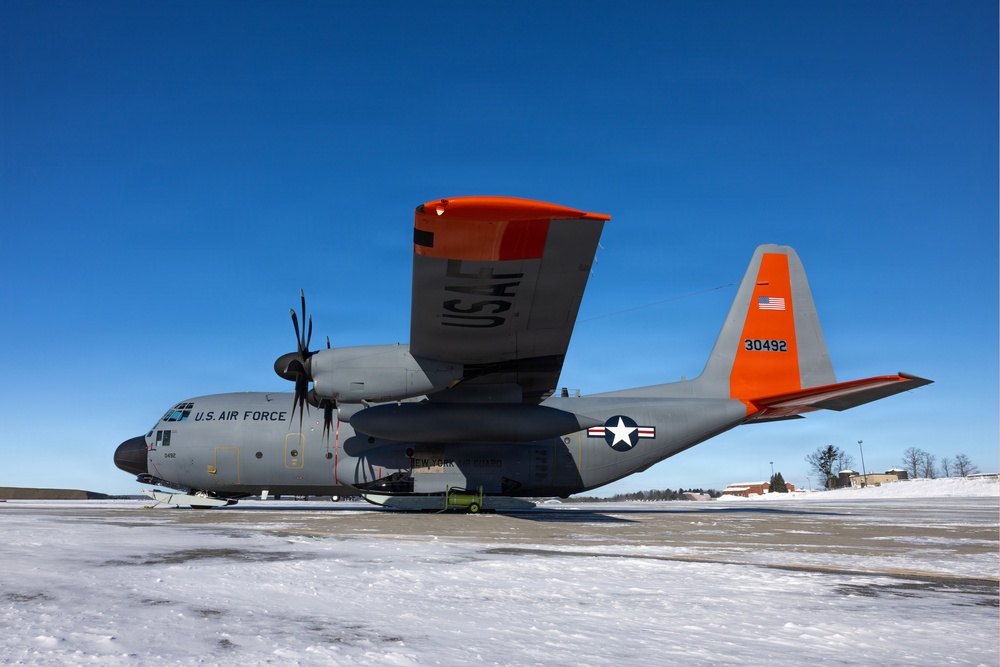 LC-130H gets new paint scheme