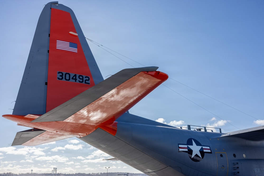 LC-130H gets new paint scheme