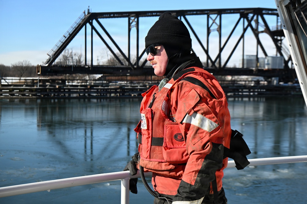 Coast Guard Aids to Navigation Team Baltimore conducts winter ice operations in Maryland