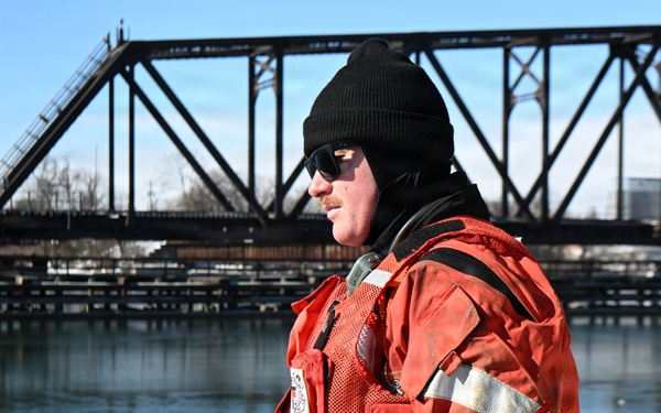 Coast Guard Aids to Navigation Team Baltimore conducts winter ice operations in Maryland