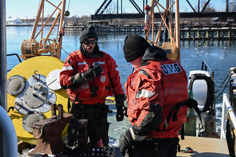 Coast Guard Aids to Navigation Team Baltimore conducts winter ice operations in Maryland
