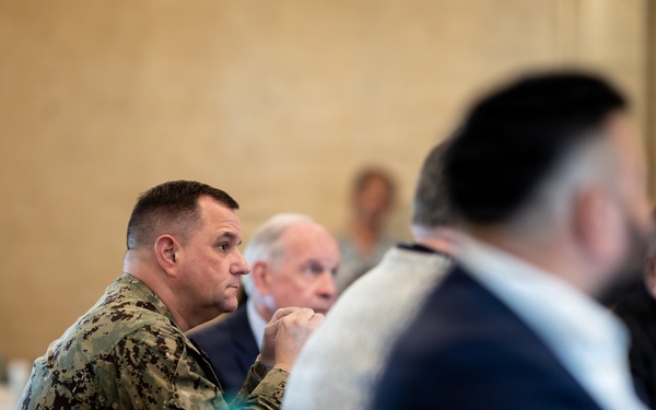 COMSC Attends Management 360 Capstone Event