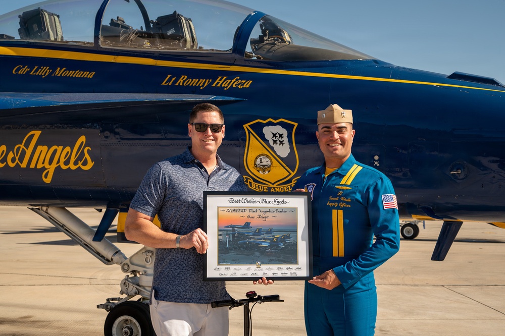 NAVSUP FLC San Diego CO Visits El Centro and Blue Angels