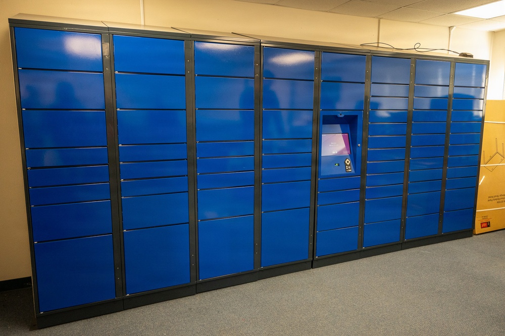 NAVSUP FLC San Diego CO Visits El Centro and Blue Angels