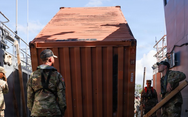 Army Medics Train Maritime Casualty Evacuation Off Coast of Hawaii