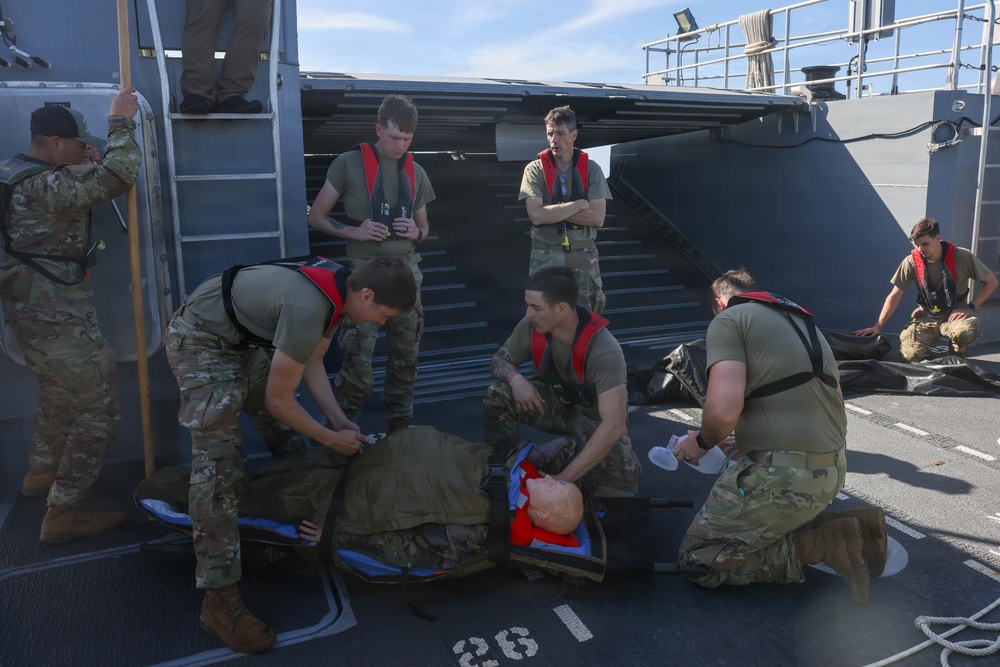Army Medics Train Maritime Casualty Evacuation Off Coast of Hawaii