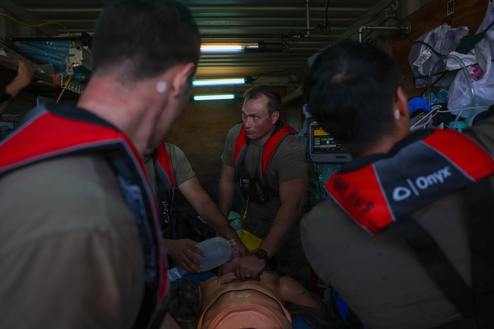 Army Medics Train Maritime Casualty Evacuation Off Coast of Hawaii