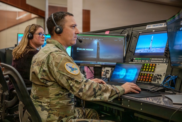 Vandenberg Range Operations Squadron Supports Starlink Launch
