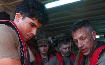 Army Medics Train Maritime Casualty Evacuation Off Coast of Hawaii