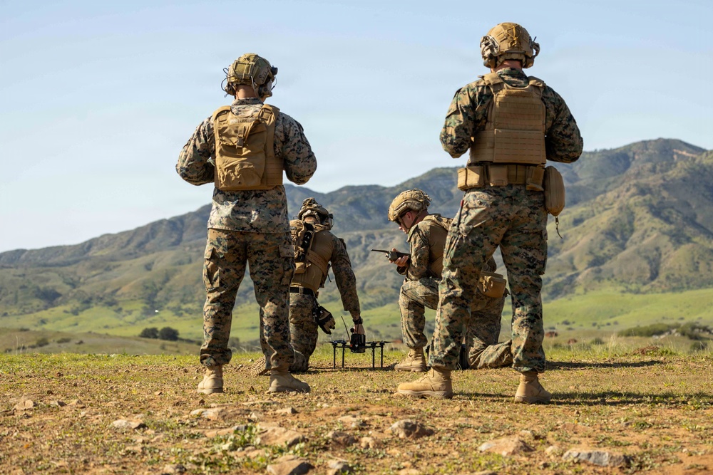 Marines evaluate fiber-optic FPV drones during DIU challenge