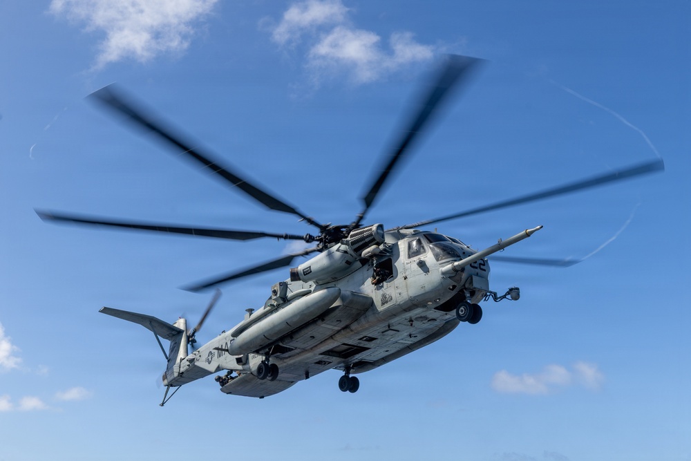 22nd MEU(SOC) | VMM-263(REIN) Conducts Flight Ops
