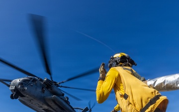 22nd MEU(SOC) | VMM-263(REIN) Conducts Flight Ops