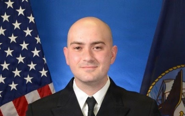 NAVFAC Pacific Construction Manager Named U.S. Forces in Australia Company Grade Officer of the Quarter