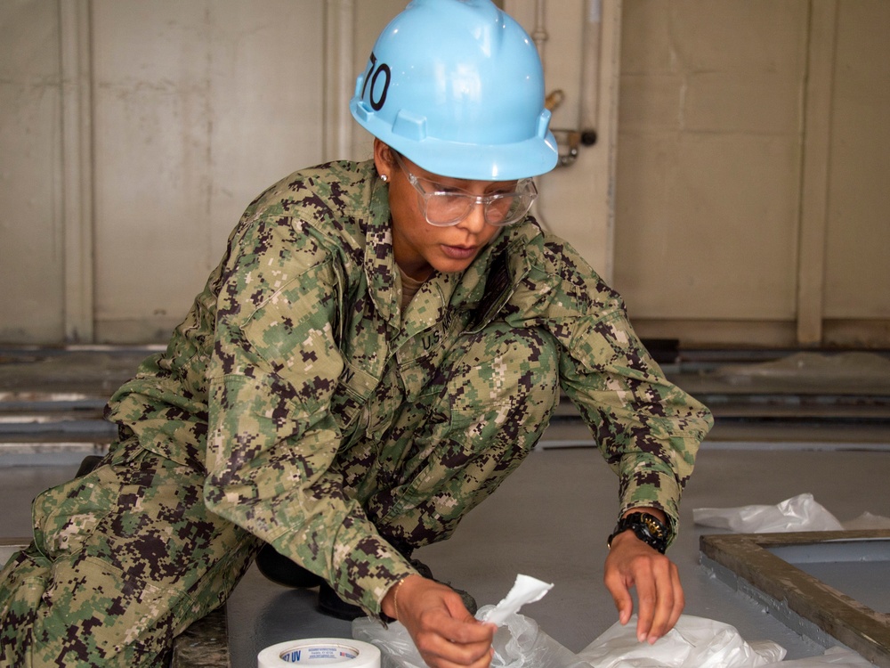 USS Carl Vinson (CVN 70) Daily Operations