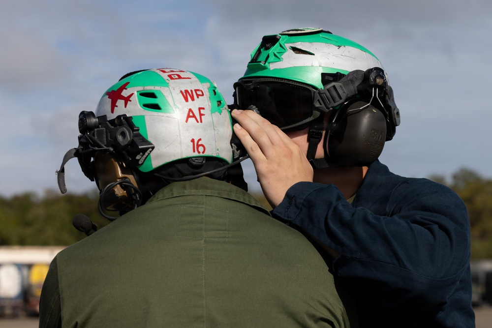 22nd MEU(SOC) | VMM-263 (Rein.) Conduct Harrier Ops
