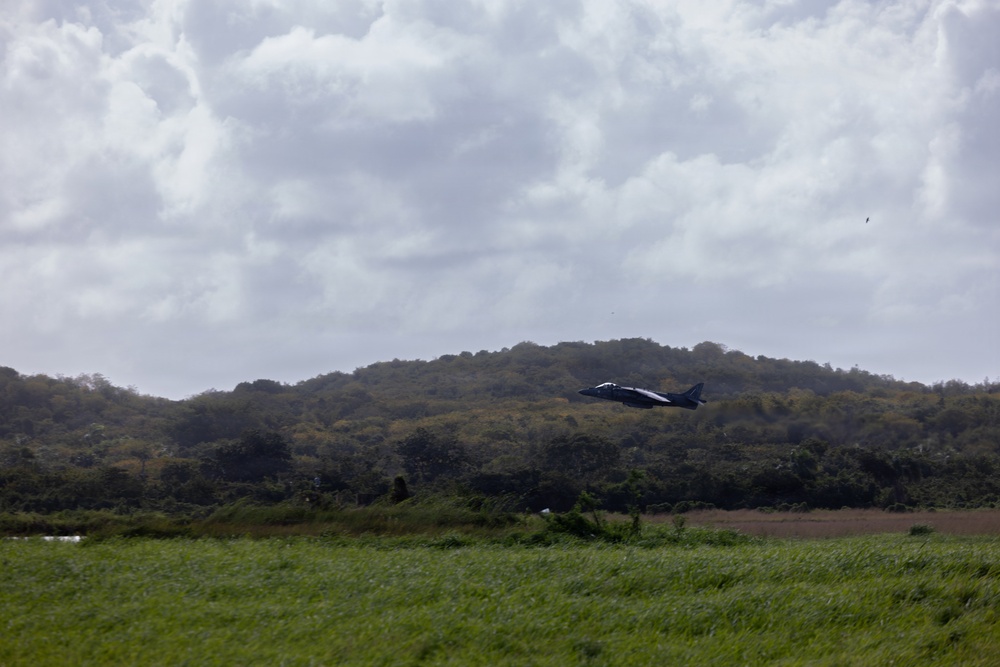 22nd MEU(SOC) | VMM-263 (Rein.) Conduct Harrier Ops
