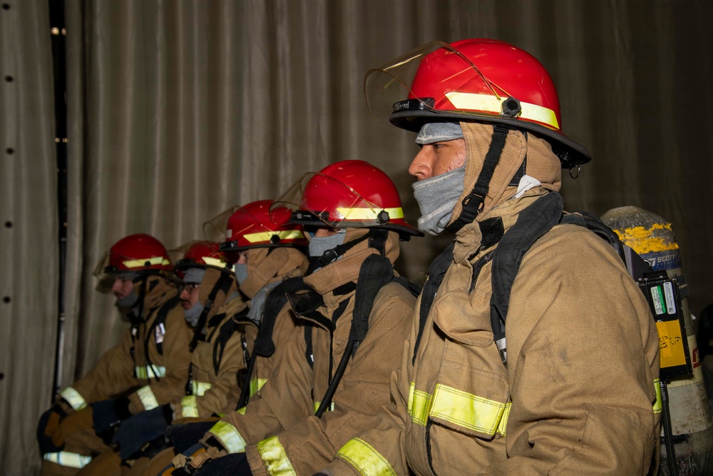 USS Carl Vinson (CVN 70) Daily Operations