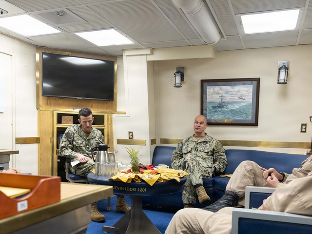 Vice Admiral McLane visits USS Carl M. Levin (DDG 120)