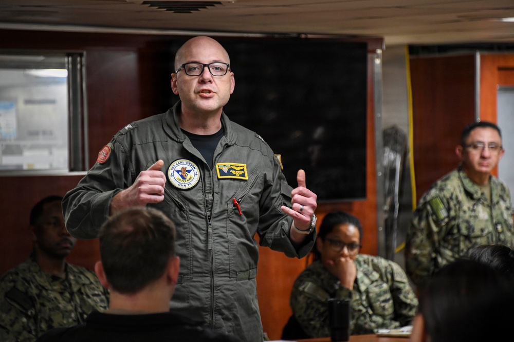 USS Carl Vinson (CVN 70) Daily Operations