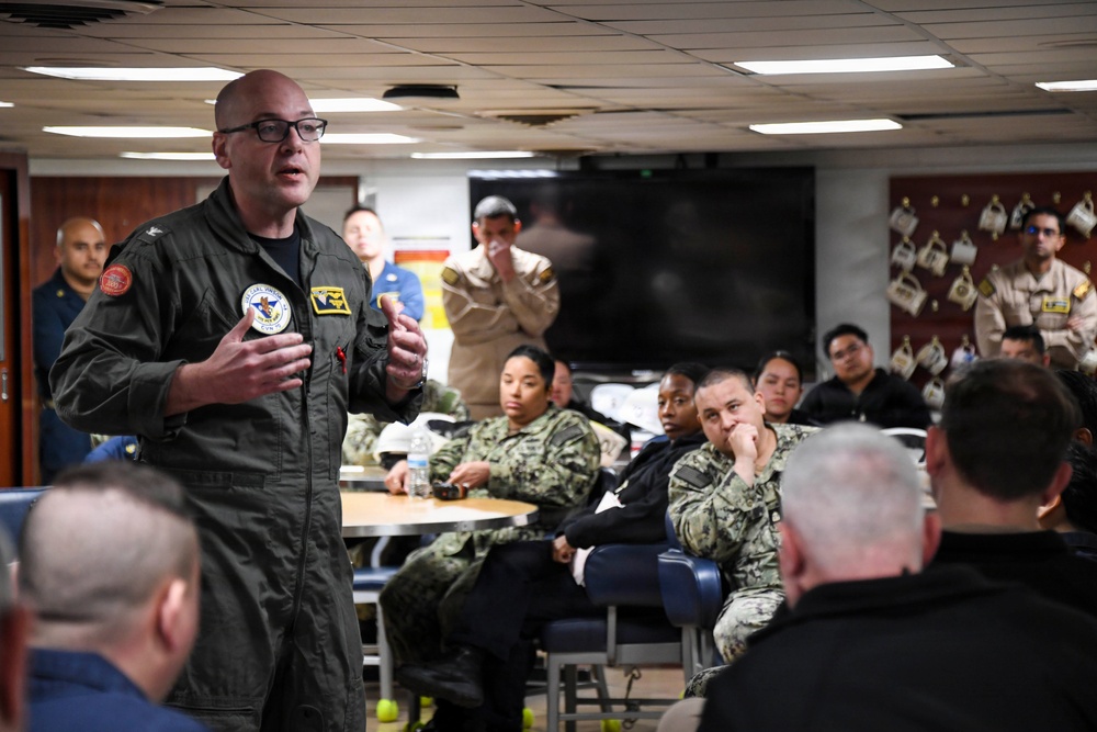 USS Carl Vinson (CVN 70) Daily Operations