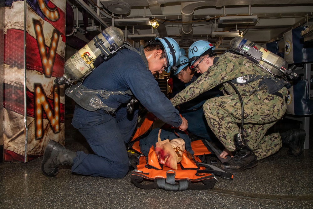 USS Carl Vinson (CVN 70) Daily Operations