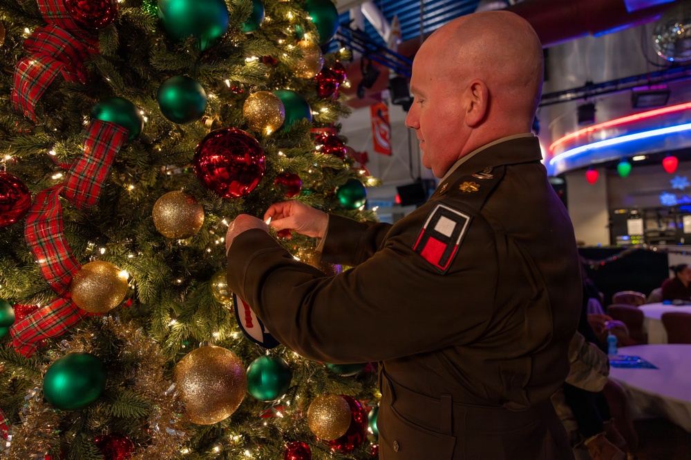 Chaplain Hangs Unit Ornament