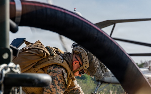 31st MEU | VMM 265 and Det. 18 conduct FARP exercise